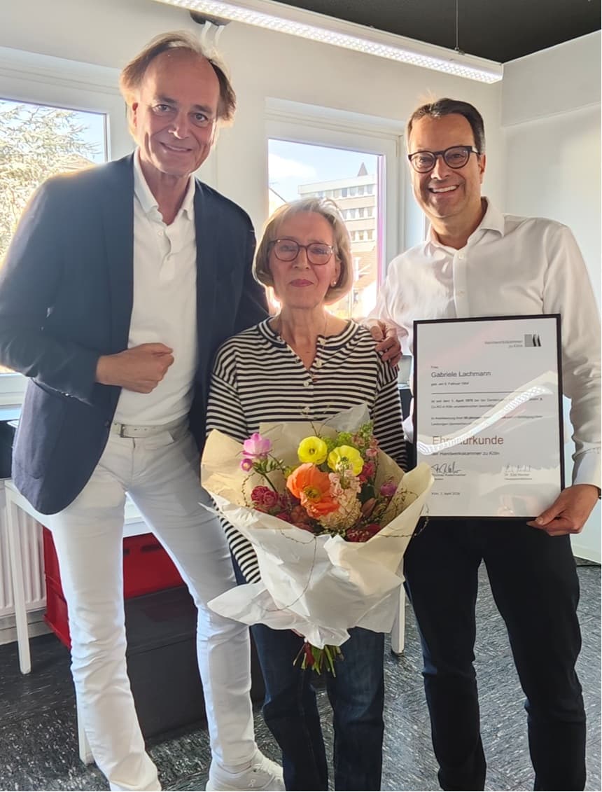 50-jähriges Mitarbeiter Jubiläum Zahntechnikerin Gaby Lachmann Prothetik